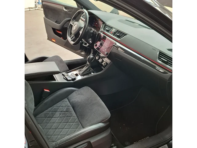 Personenauto, skoda, superb 2.0 dsg 200kw 4x4, 2019 - afbeelding 13 van  27