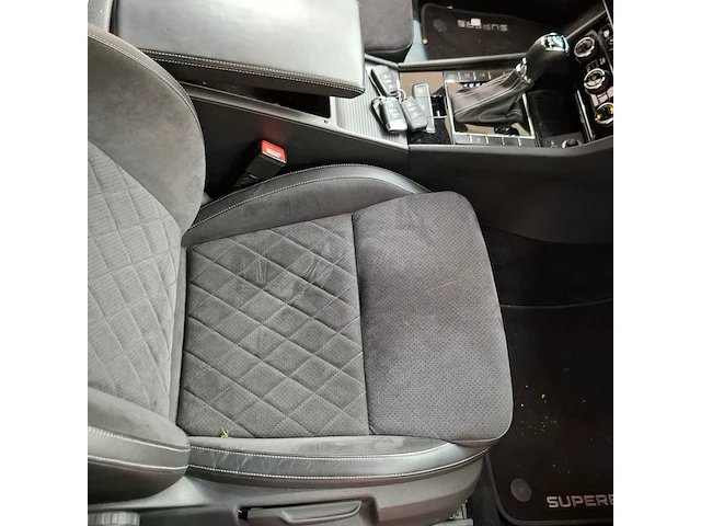 Personenauto, skoda, superb 2.0 dsg 200kw 4x4, 2019 - afbeelding 14 van  27