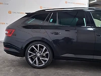 Personenauto, skoda, superb 2.0 dsg 200kw 4x4, 2019 - afbeelding 23 van  27