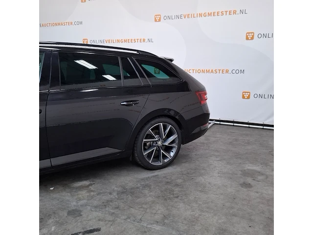 Personenauto, skoda, superb 2.0 dsg 200kw 4x4, 2019 - afbeelding 26 van  27