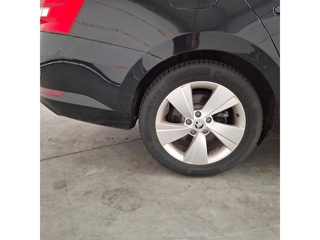Personenauto, skoda, superb, 2016 - afbeelding 14 van  70