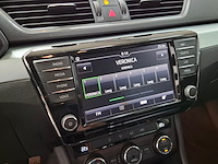 Personenauto, skoda, superb, 2016 - afbeelding 32 van  70