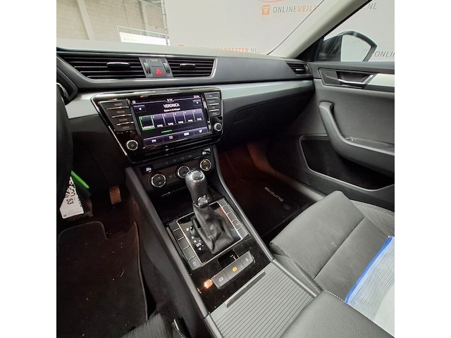 Personenauto, skoda, superb, 2016 - afbeelding 36 van  70