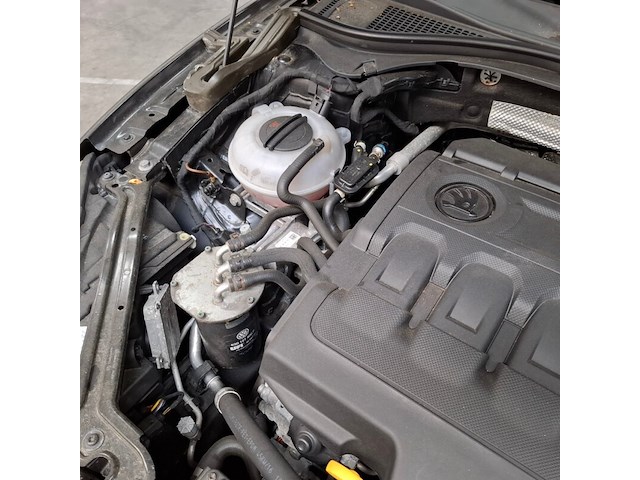 Personenauto, skoda, superb, 2016 - afbeelding 59 van  70