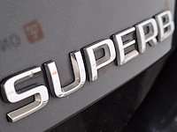 Personenauto, skoda, superb, 2016 - afbeelding 62 van  70
