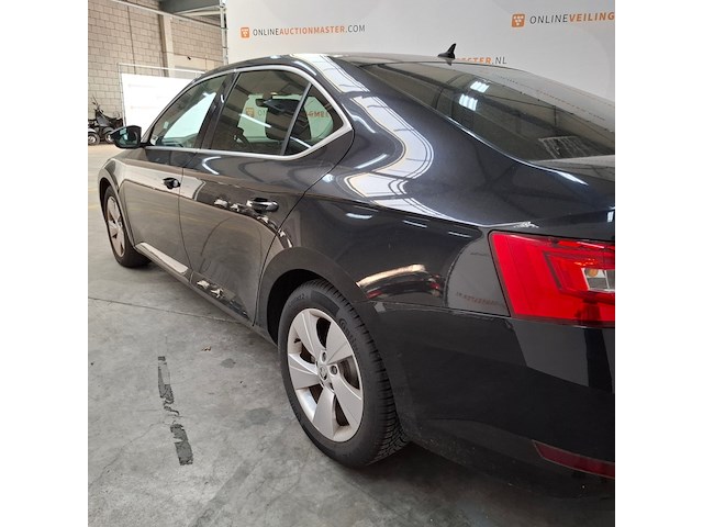 Personenauto, skoda, superb, 2016 - afbeelding 70 van  70