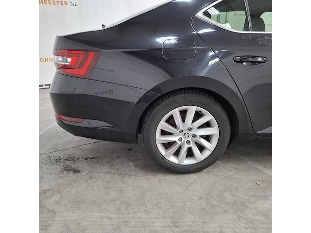 Personenauto, skoda, superb, 2017 - afbeelding 5 van  53