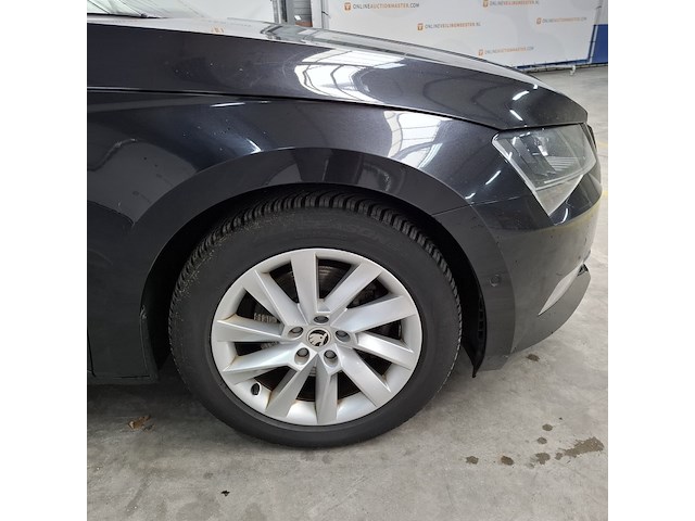 Personenauto, skoda, superb, 2017 - afbeelding 6 van  53