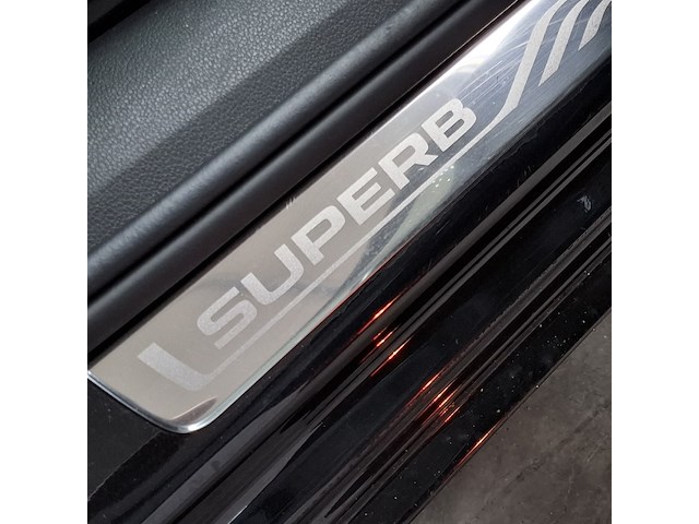 Personenauto, skoda, superb, 2017 - afbeelding 31 van  53