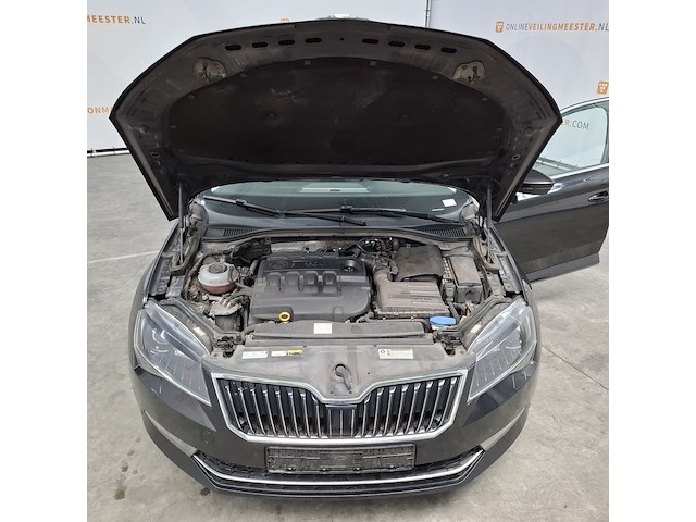 Personenauto, skoda, superb, 2017 - afbeelding 36 van  53