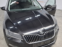Personenauto, skoda, superb, 2017 - afbeelding 48 van  53