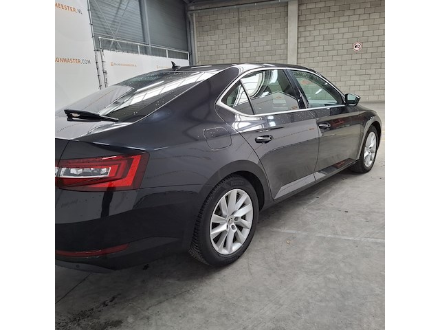 Personenauto, skoda, superb, 2017 - afbeelding 45 van  53