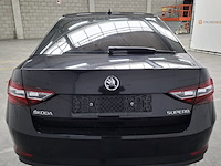 Personenauto, skoda, superb, 2017 - afbeelding 50 van  53