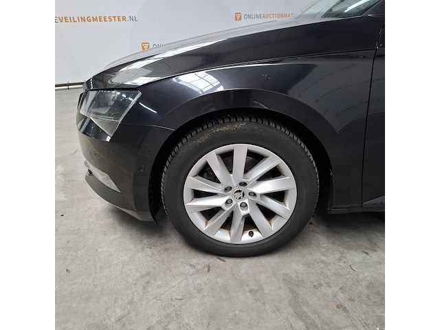 Personenauto, skoda, superb, 2017 - afbeelding 53 van  53