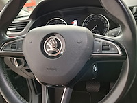 Personenauto, skoda, superb, 2017 - afbeelding 9 van  42