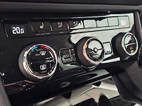 Personenauto, skoda, superb, 2017 - afbeelding 17 van  42