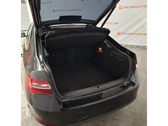 Personenauto, skoda, superb, 2017 - afbeelding 19 van  42