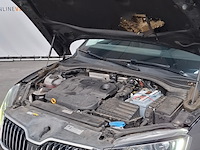 Personenauto, skoda, superb, 2017 - afbeelding 36 van  42