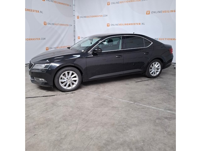 Personenauto, skoda, superb, 2017 - afbeelding 41 van  42
