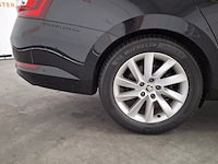 Personenauto, skoda, superb, 2017 - afbeelding 8 van  59
