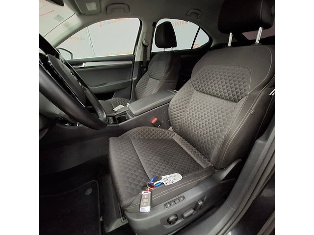 Personenauto, skoda, superb, 2017 - afbeelding 19 van  59