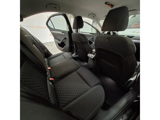 Personenauto, skoda, superb, 2017 - afbeelding 33 van  59