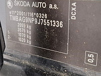Personenauto, skoda, superb, 2017 - afbeelding 38 van  59