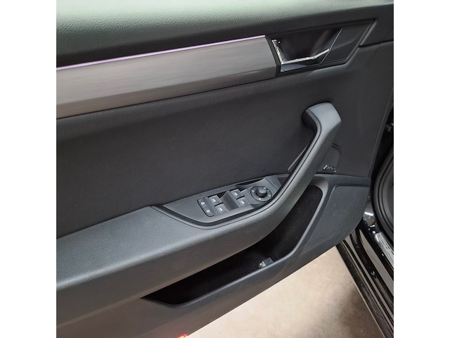 Personenauto, skoda, superb, 2017 - afbeelding 41 van  59