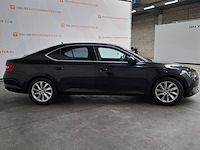 Personenauto, skoda, superb, 2017 - afbeelding 34 van  59