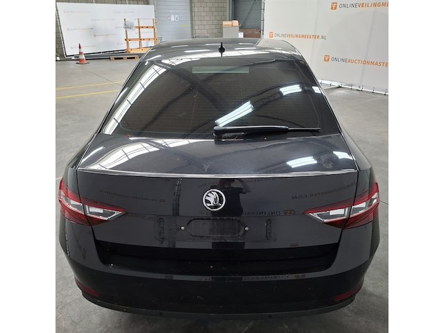 Personenauto, skoda, superb, 2017 - afbeelding 57 van  59
