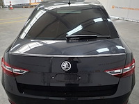 Personenauto, skoda, superb, 2017 - afbeelding 57 van  59