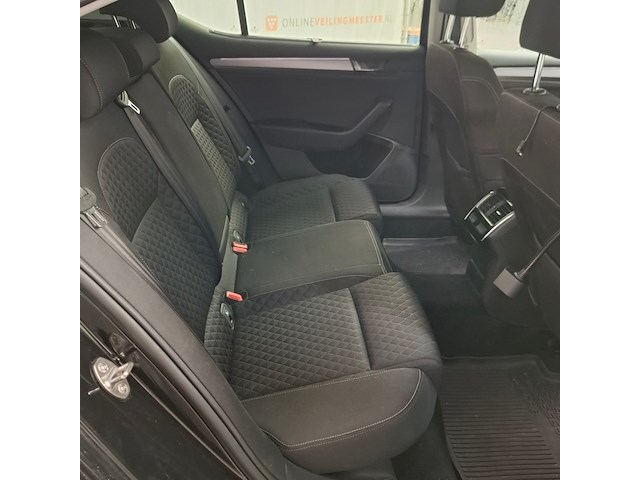 Personenauto, skoda, superb, 2017 - afbeelding 10 van  23