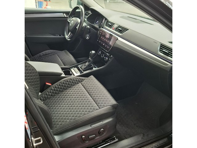 Personenauto, skoda, superb, 2017 - afbeelding 14 van  23