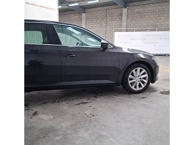 Personenauto, skoda, superb, 2017 - afbeelding 18 van  23