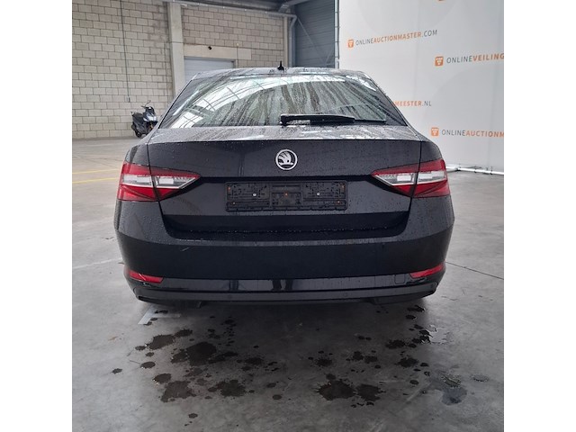 Personenauto, skoda, superb, 2017 - afbeelding 20 van  23