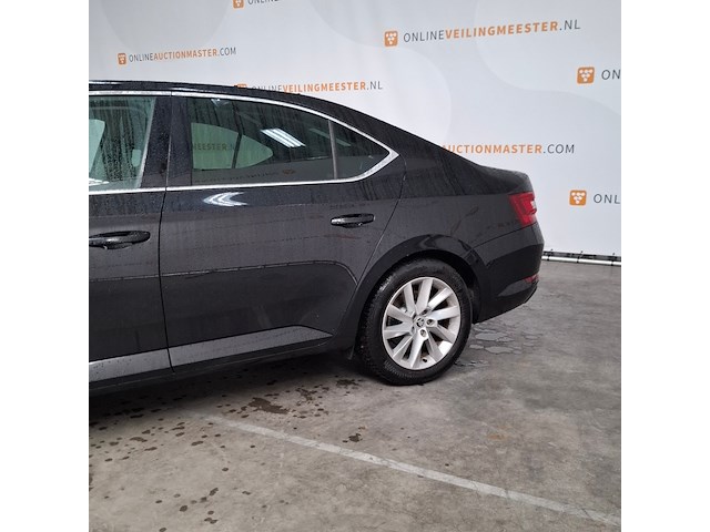 Personenauto, skoda, superb, 2017 - afbeelding 22 van  23