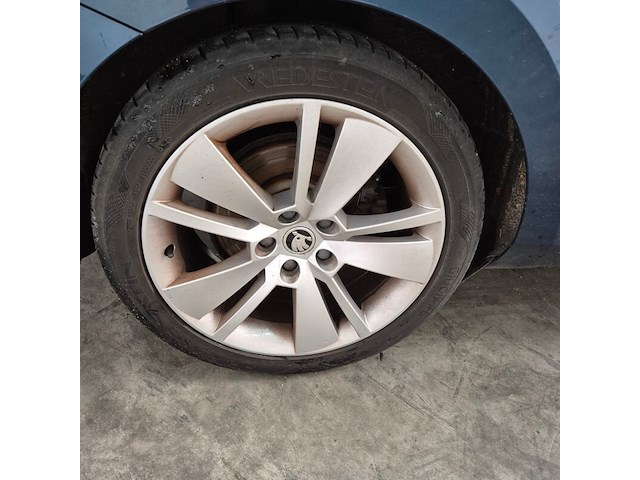 Personenauto, skoda, superb, 2019 - afbeelding 5 van  42