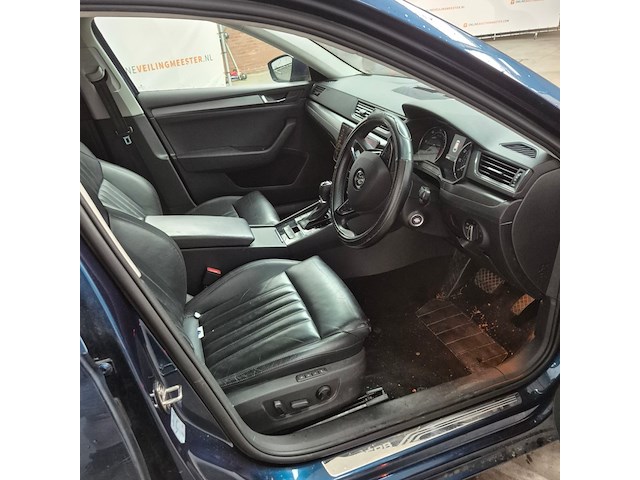 Personenauto, skoda, superb, 2019 - afbeelding 8 van  42