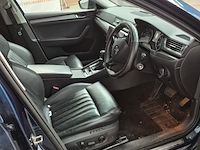 Personenauto, skoda, superb, 2019 - afbeelding 8 van  42