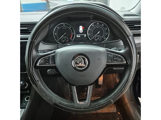 Personenauto, skoda, superb, 2019 - afbeelding 11 van  42