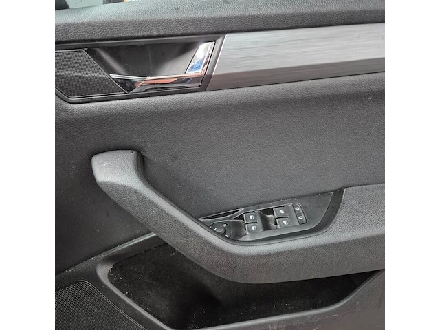 Personenauto, skoda, superb, 2019 - afbeelding 15 van  42