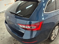 Personenauto, skoda, superb, 2019 - afbeelding 38 van  42