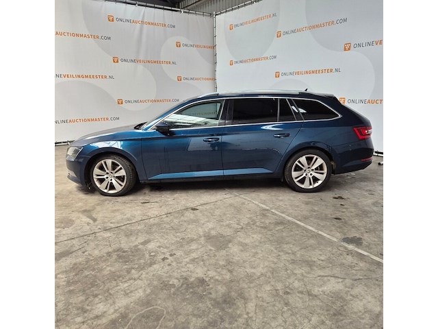 Personenauto, skoda, superb, 2019 - afbeelding 42 van  42