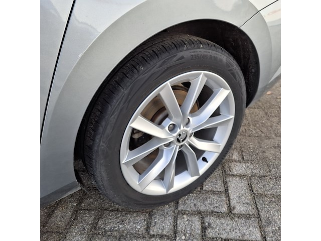 Personenauto skoda, superb combi 1.6 tdi, bouwjaar 2017 - afbeelding 3 van  47