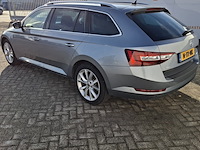 Personenauto skoda, superb combi 1.6 tdi, bouwjaar 2017 - afbeelding 45 van  47