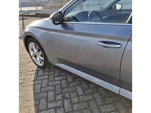 Personenauto skoda, superb combi 1.6 tdi, bouwjaar 2017 - afbeelding 46 van  47