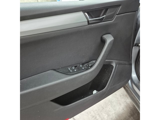 Personenauto, skoda, superb combi, 1.6 tdi clever edition, 2018 - afbeelding 10 van  40