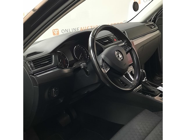 Personenauto, skoda, superb combi 1.6 tdi style - afbeelding 21 van  51