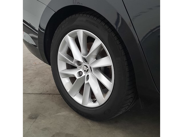 Personenauto, skoda, superb combi 1.6 tdi style - afbeelding 50 van  51