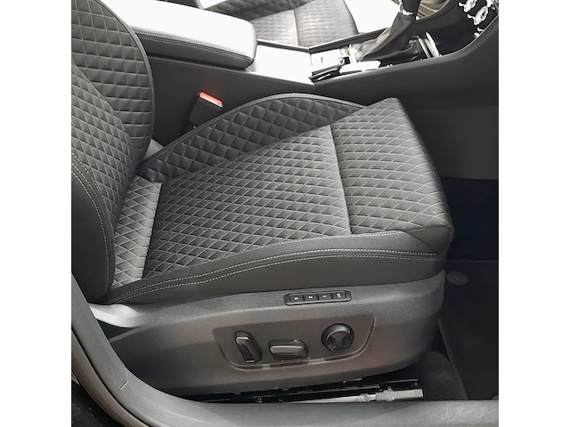 Personenauto, skoda, superb combi 1.6 tdi style - afbeelding 15 van  51